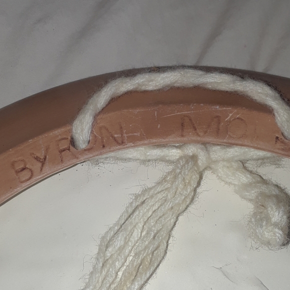 Byron Mold Vintage 1972 Ceramic Handcrafted Plate - Picture 5 of 8